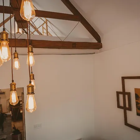 Suttogo Vendeghaz Lägenhet Ságvár