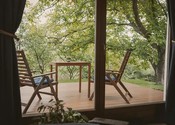 Suttogo Vendeghaz * Ságvár